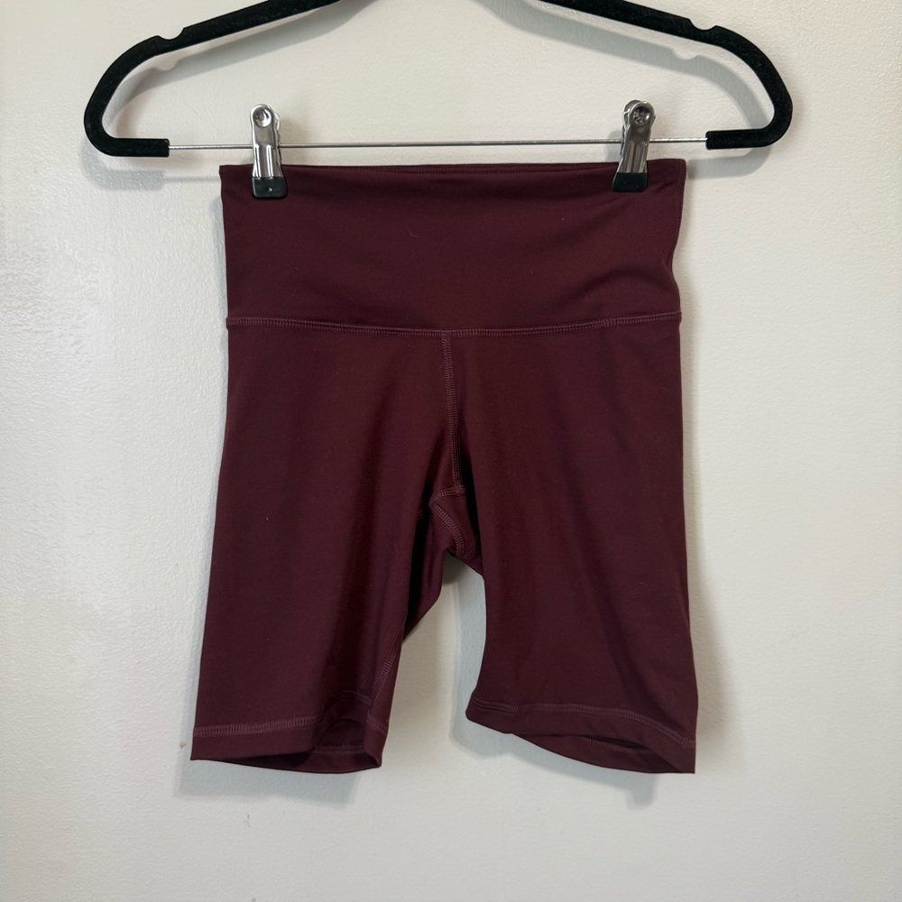 Old Navy Active PowerSoft High Rise Bike Shorts Burgundy Size XS